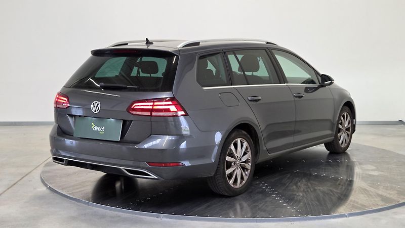 Volkswagen Golf - fotka 4 z 6