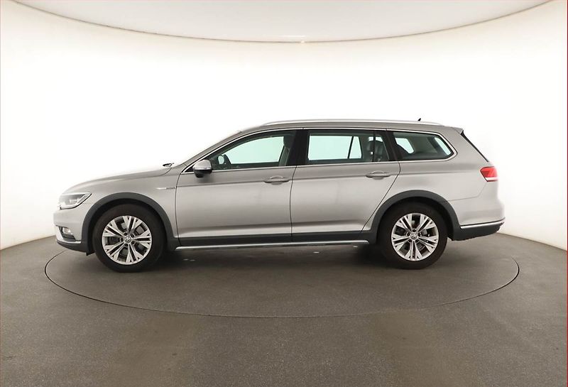Volkswagen Passat (2016) 2.0 BiTDI, 4X4, Automat, Kůže - fotka 3 z 19
