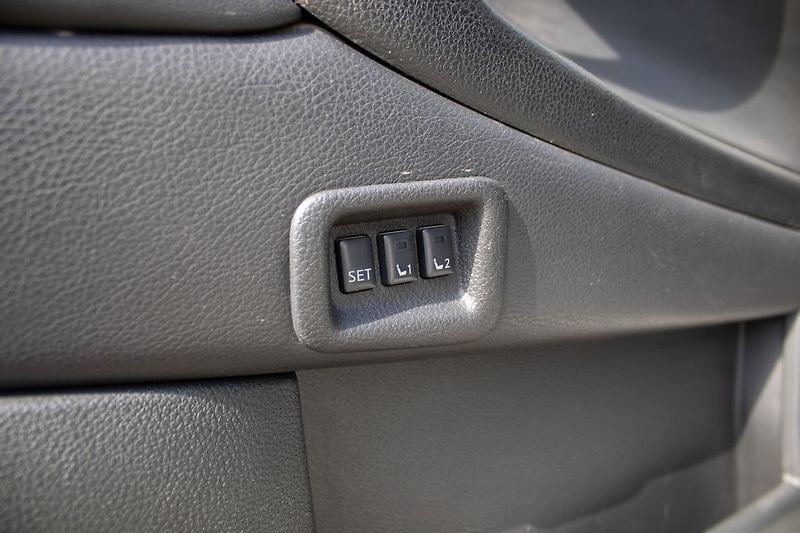 Nissan Murano Bez investic, servisované. - fotka 32 z 47