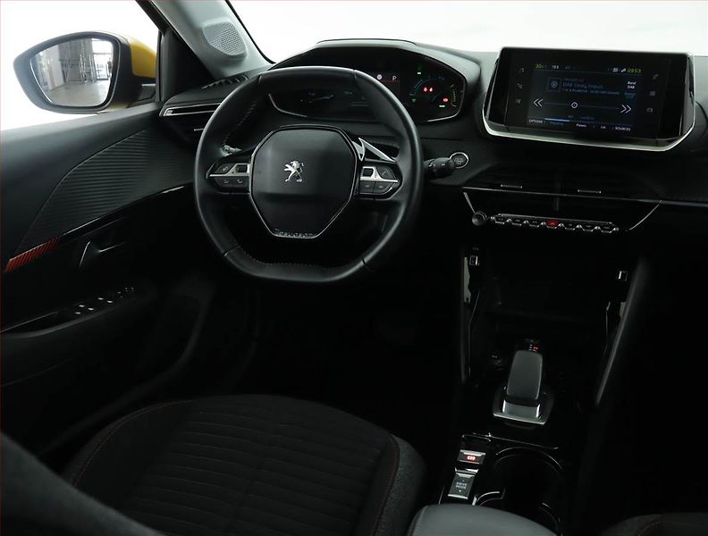 Peugeot 208 (2021) 50 kWh, SoH 89%, Automat - fotka 7 z 17
