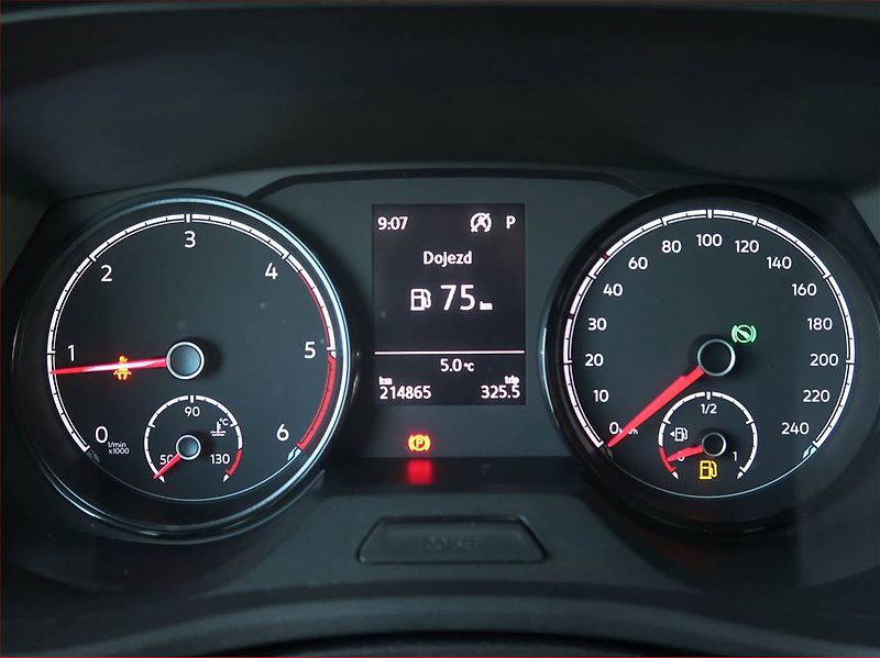 Volkswagen Transporter (2020) 2.0 TDI, L2H1 - fotka 10 z 16