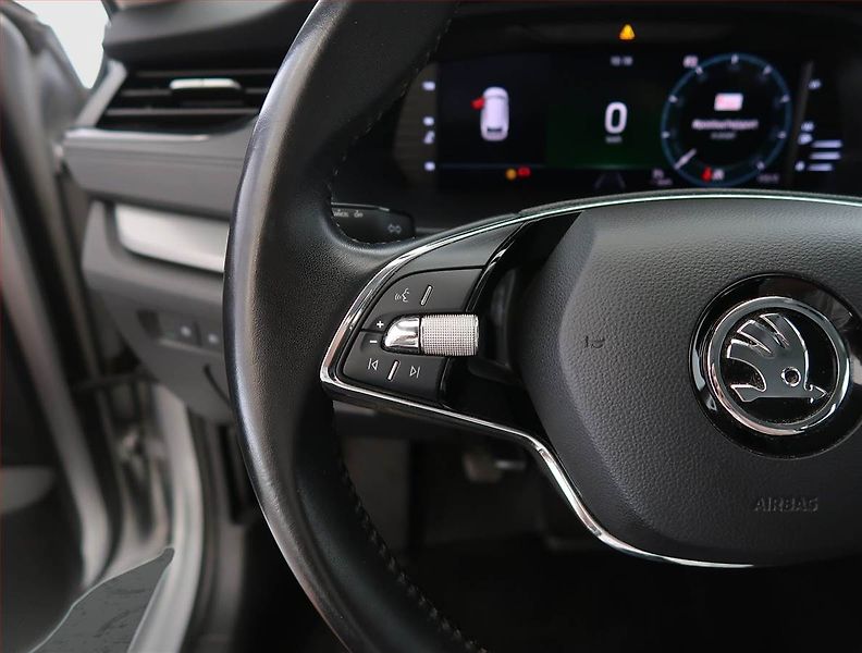 Škoda Octavia (2022) Ambition 2.0 TDI, ČR,1.maj - fotka 19 z 24