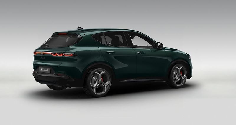 Alfa Romeo Tonale (2026) Veloce 1.5 Turbo Ibrida 175 TC - fotka 3 z 6