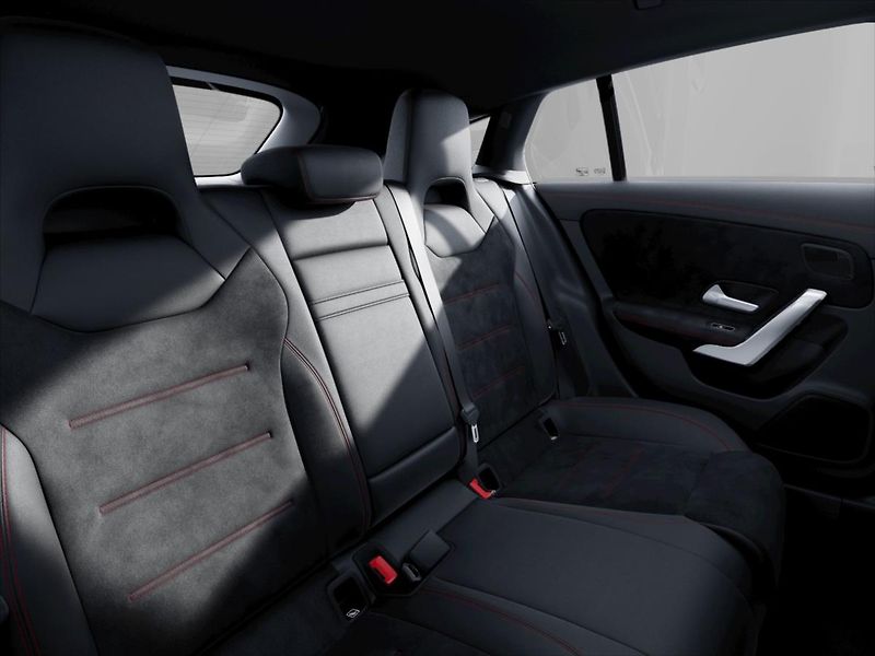 Mercedes-Benz CLA (2025) 2,0 200 d Shooting Brake AMG S - fotka 8 z 9