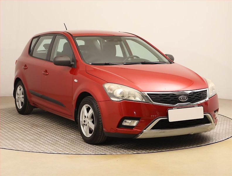Kia Ceed (2011) 1.4 CVVT, nová STK, v provozu - fotografie inzerátu