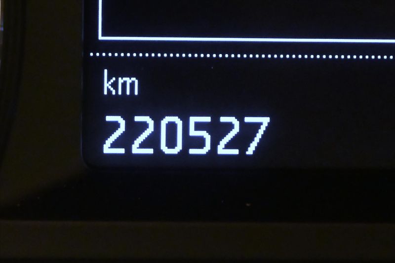 Škoda Octavia 1,6 TDI 77 kW DSG Ambition Zár - fotka 17 z 29