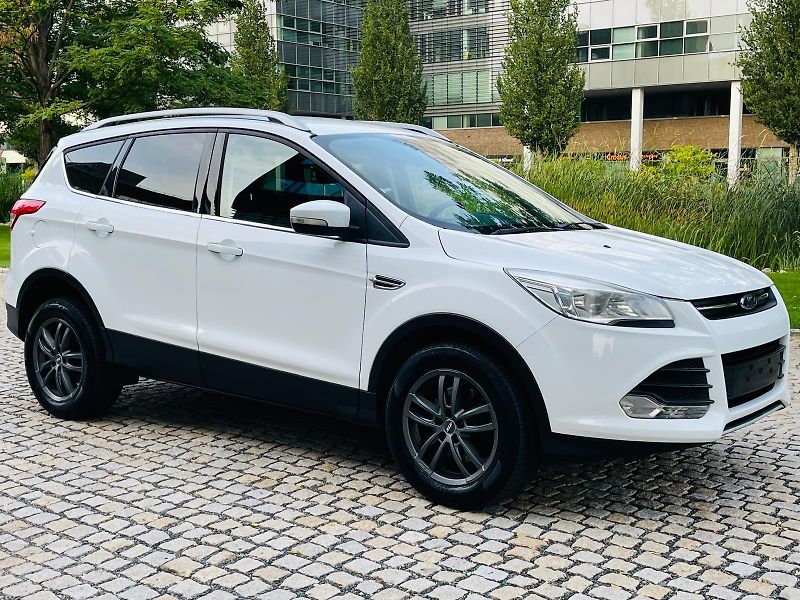 Ford Kuga 2.0TDCi 4x4 MAN SERVISKA TAŽNÉ - fotka 8 z 42
