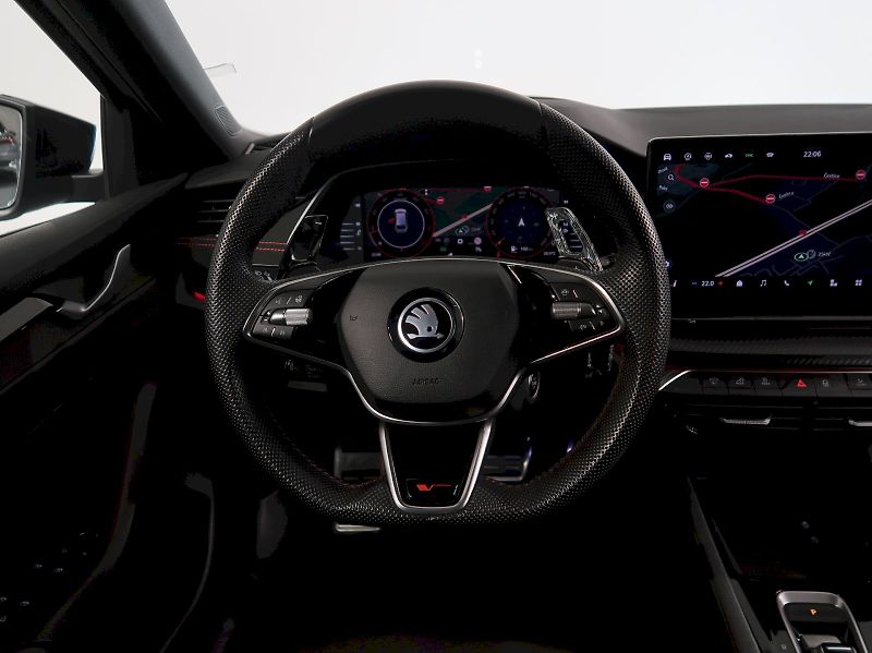 Škoda Octavia (2024) RS 2.0TSI 195KW DSG DCC - fotka 15 z 43