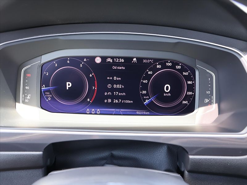 Volkswagen Tiguan Allspace 2,0 TSI 140kW 4motion DPH TZ - fotka 14 z 26