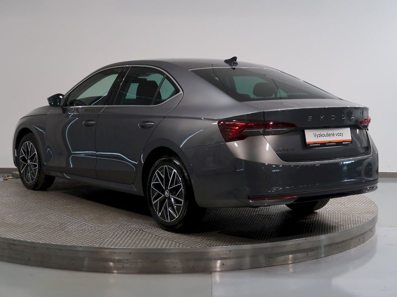 Škoda Octavia (2024) TOP SELECTION 2.0TDI 110KW DSG - fotka 7 z 38