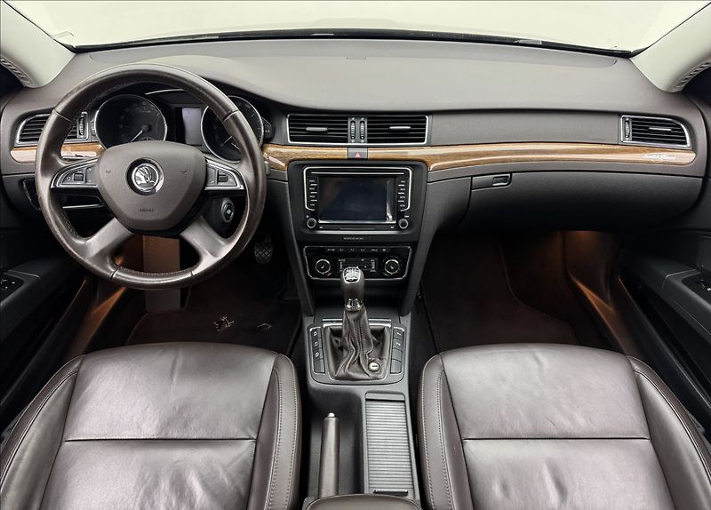 Škoda Superb 2,0 125kW L&K VÝHŘEV TAŽNÉ ČR - fotka 7 z 45