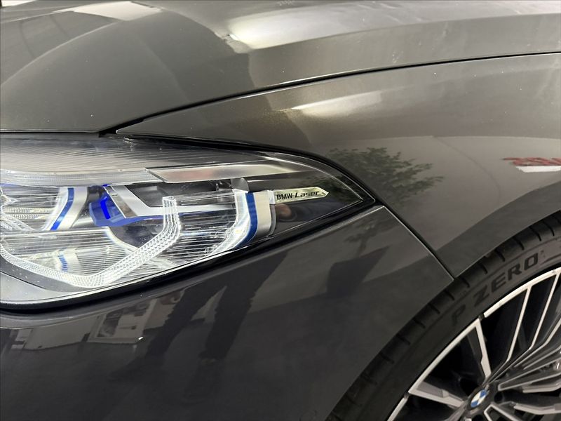 BMW Řada 8 3,0   840 XD 250kW M-PAK LASER - fotka 42 z 47