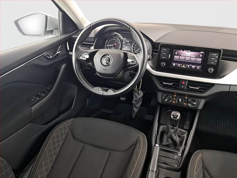 Škoda Scala (2020) 1.0 TSI, Tempomat - fotka 7 z 18