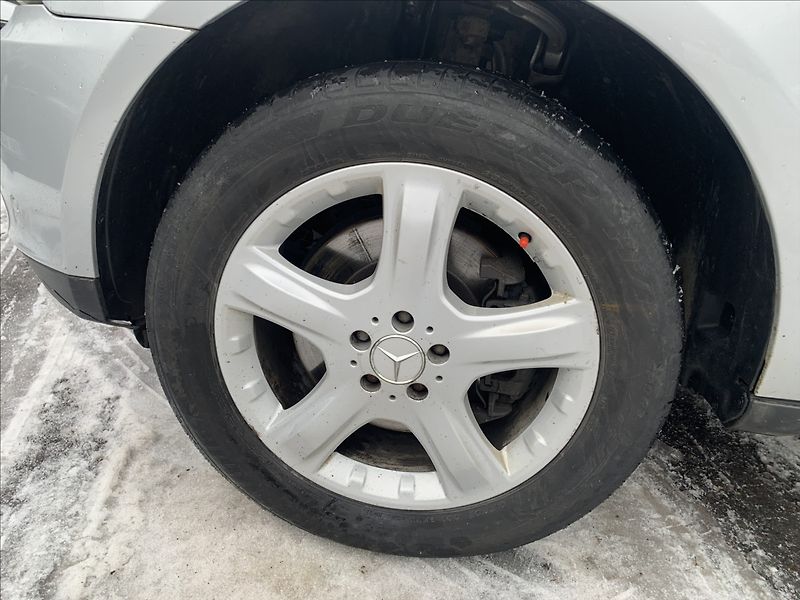 Mercedes-Benz Třídy M 4,0 CDI - fotka 9 z 21