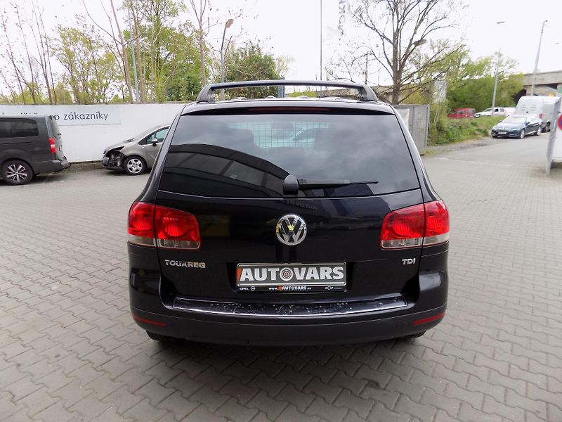 Volkswagen Touareg (2006) 2.5 TDI 1. majitel 165 000Km ! - fotka 6 z 13
