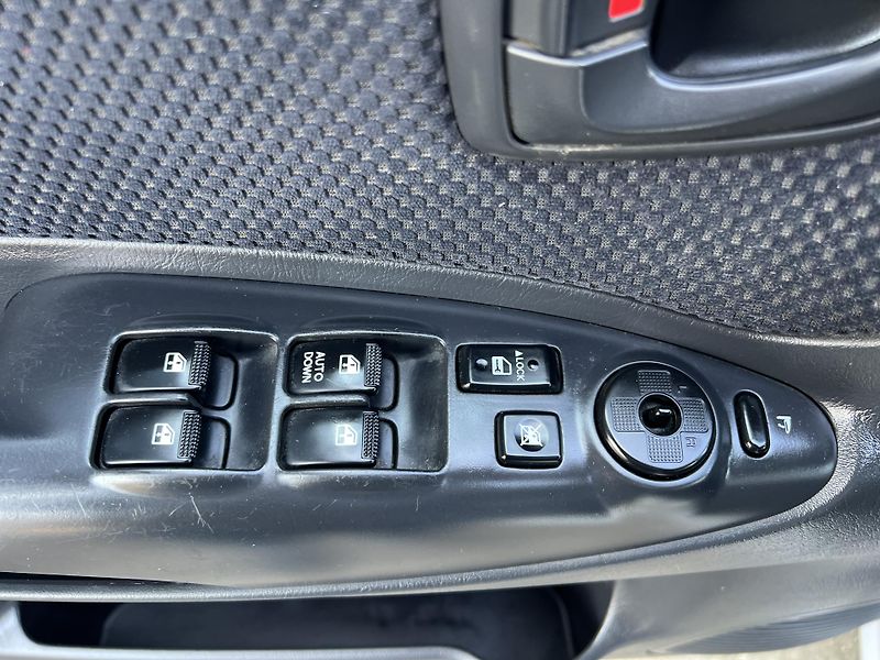 Hyundai Tucson 2.0CRDi 4x4 KLIMATIZACE ALU - fotka 12 z 35