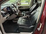 Chrysler Pacifica (2018) Touring L, model 2019 - náhled 10