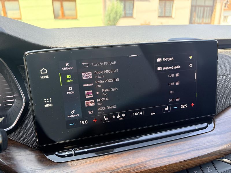Škoda Octavia SCOUT 2.0 TDI DSG MATRIX - fotka 30 z 56