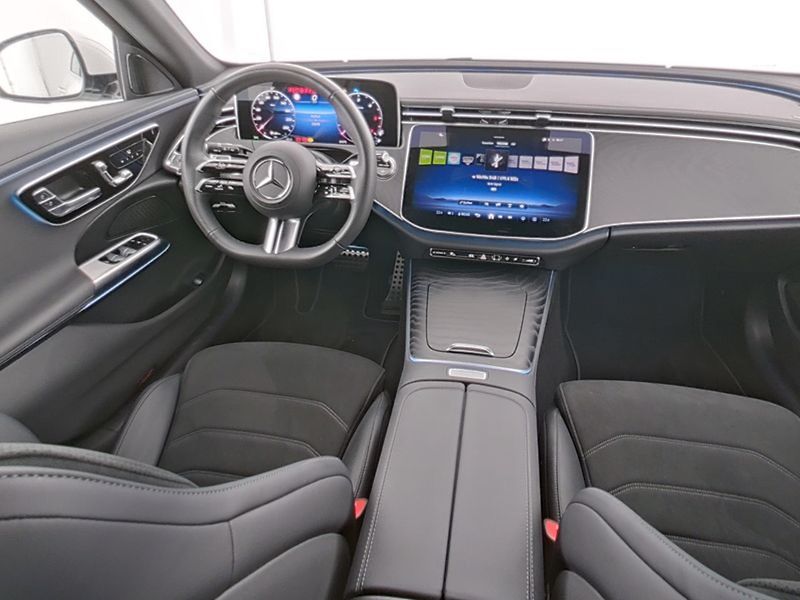 Mercedes-Benz Třídy E E220d AMG Edition Advanced + - fotka 3 z 8