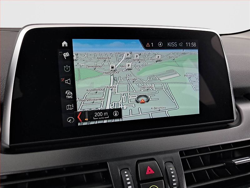 BMW Řada 2 (2019) 216i Active Tourer, Serv.kniha - fotka 13 z 20
