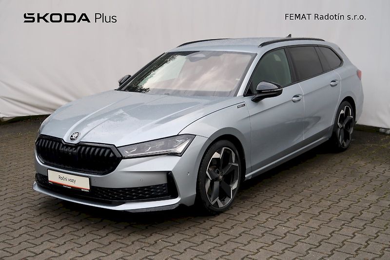Škoda Superb (2025) Combi SportLine 2,0 TSi/195 kW - fotka 1 z 32