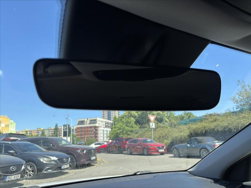 Kia Ceed 1,5 TGDi 118kW AT TOP KAMERA - fotka 31 z 43