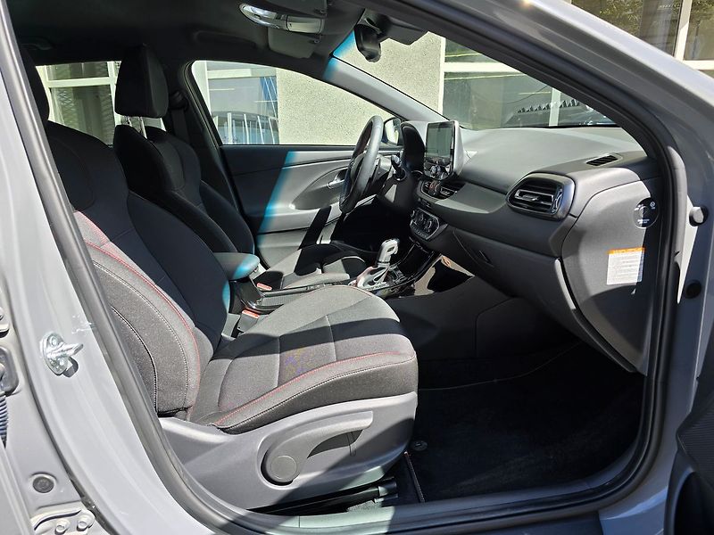 Hyundai i30 1.5 T-GDi DCT N-Line, serv.kn. - fotka 21 z 26
