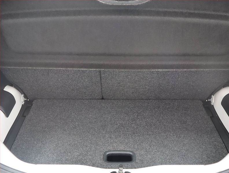 Volkswagen up! (2014) 1.0 MPI, Navi, Tempomat - fotka 14 z 20