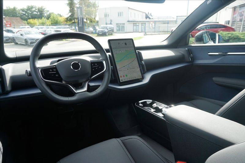 Volvo EX30 Ultra AWD, CZ - fotka 8 z 17