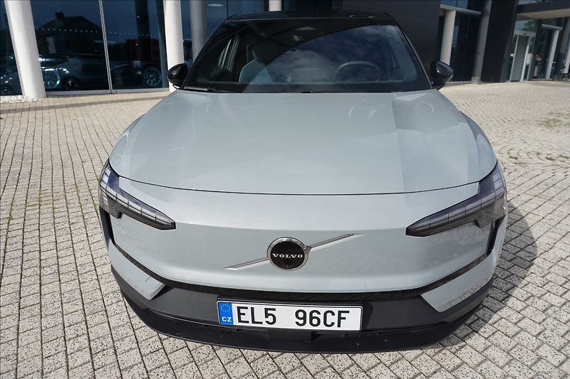 Volvo EX30 Ultra AWD, CZ - fotka 2 z 17