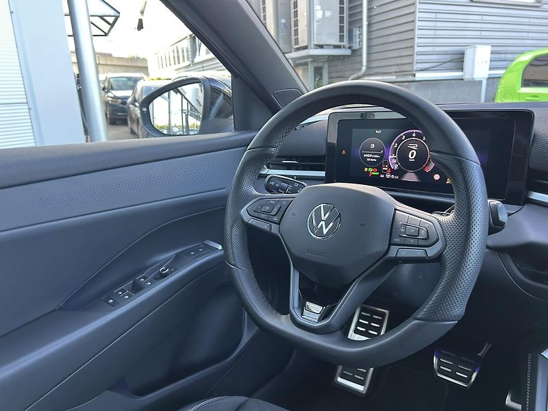 Volkswagen T-Roc R-Line 1,5 eTSI 110 kW 7DSG - fotka 18 z 20
