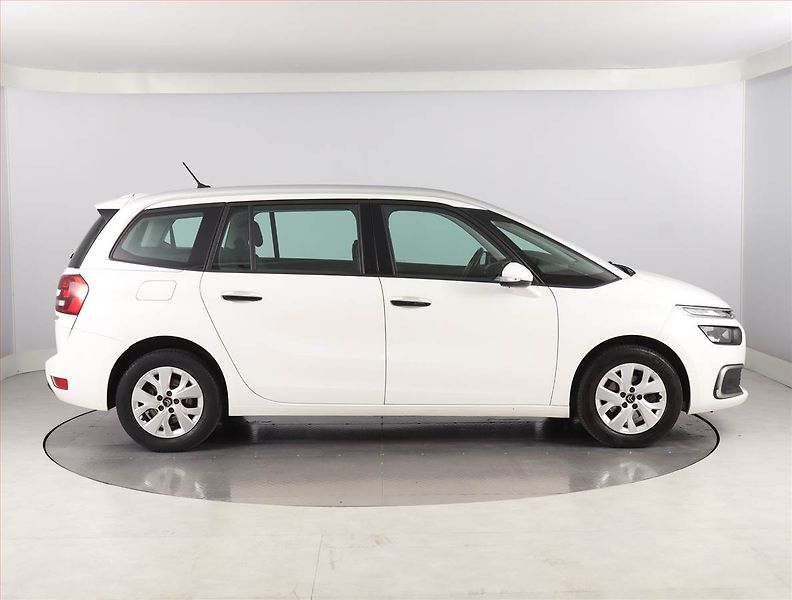 Citroën C4 Picasso (2017) 1.6 BlueHDi, 7 míst - fotka 6 z 21