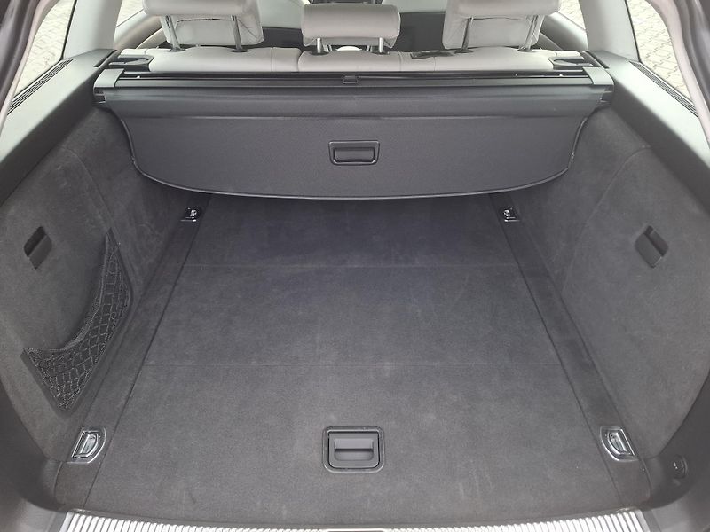 Audi A4 (2005) 2,0 TDI - fotka 11 z 13