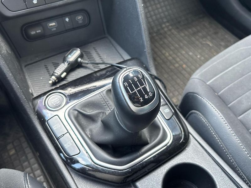Kia Sportage 4x2 TOP - fotka 6 z 9