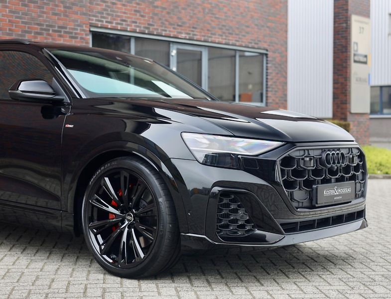 Audi Q8 (2026) 55 TFSIe Quattro - fotka 6 z 47
