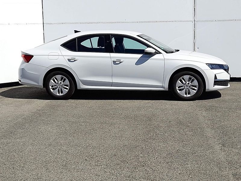 Škoda Octavia Selection 1.5 TSI 110kW 6MP - fotka 8 z 20