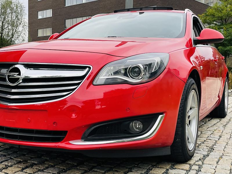 Opel Insignia 2.0CDT 4x4 AUT KAMERA SERVISKA - fotka 45 z 46