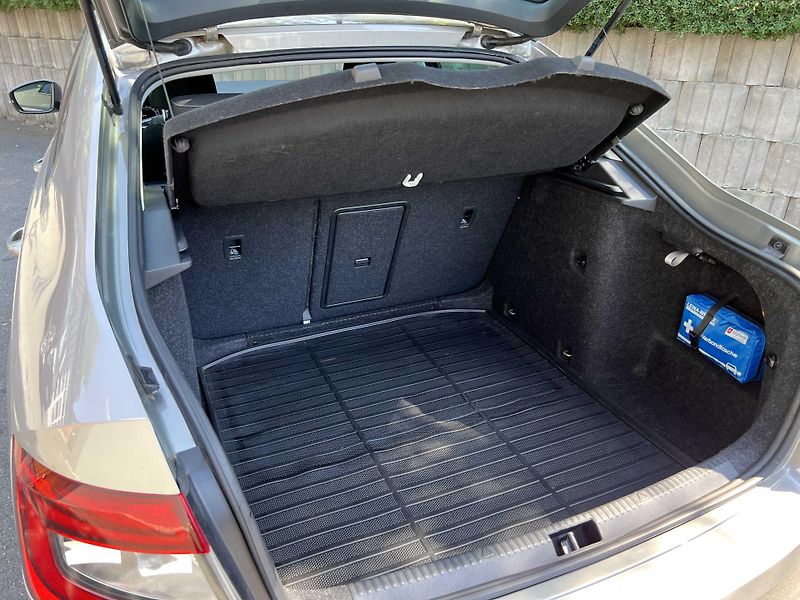 Škoda Octavia FL 1.6 TDi 85 kW TOP STAV - fotka 12 z 20