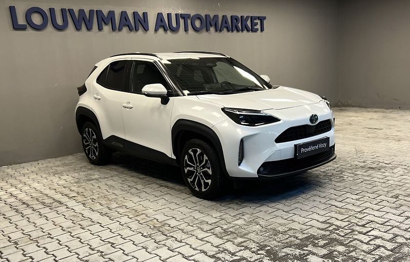 Toyota Yaris Cross 1.5 Hybrid AT STYLE - fotka 13 z 16