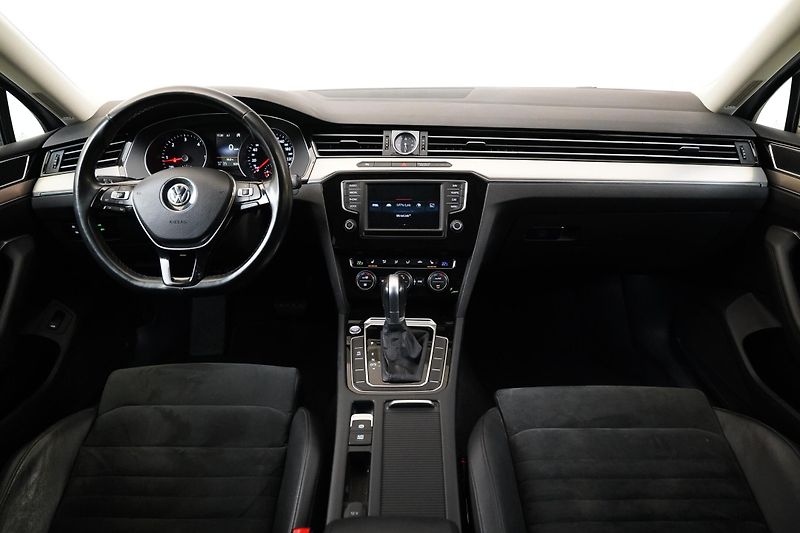 Volkswagen Passat - fotka 5 z 24