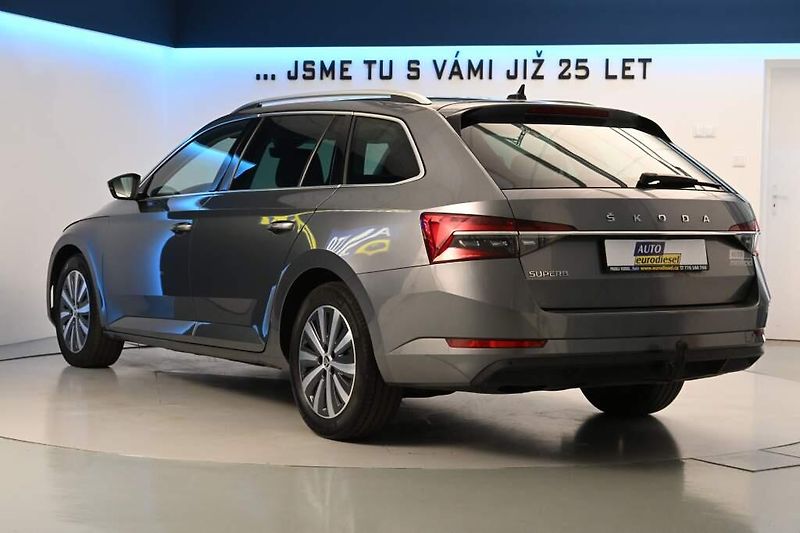 Škoda Superb (2023) 2.0 DSG Matrix LED STYLE ACC V - fotka 7 z 36