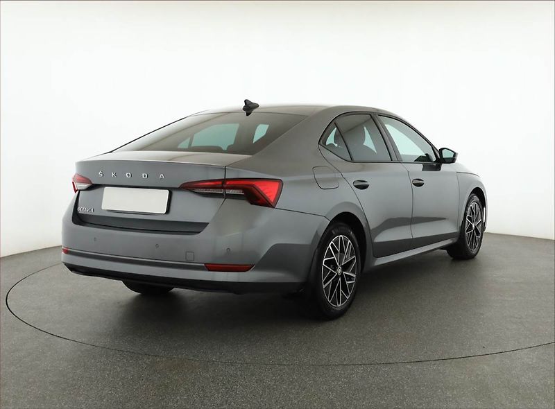 Škoda Octavia (2022) 1.5 TSI, ČR,1.maj, Tempomat - fotka 5 z 20
