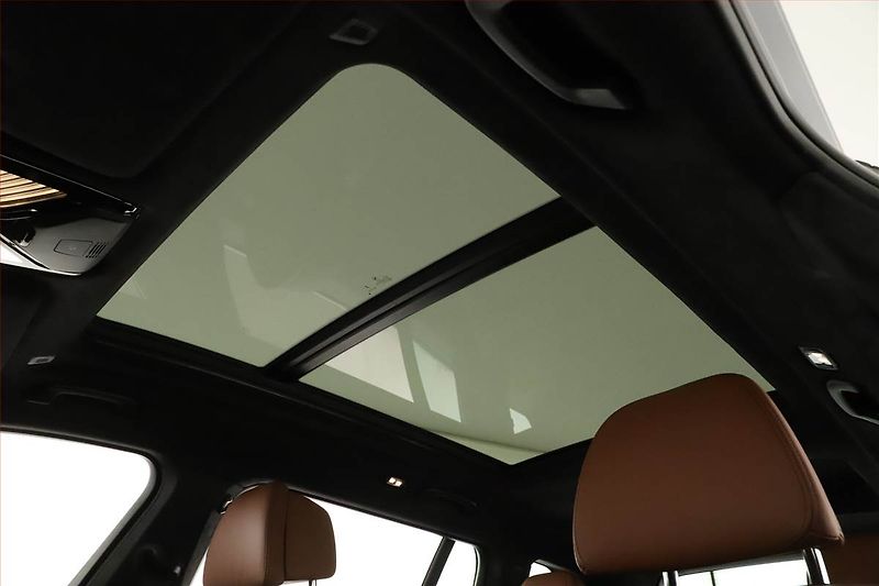 BMW X7 (2023) xDrive40d - fotka 12 z 20