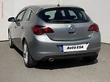 Opel Astra (2010) 1.6 T, ČR, AC - náhled 6