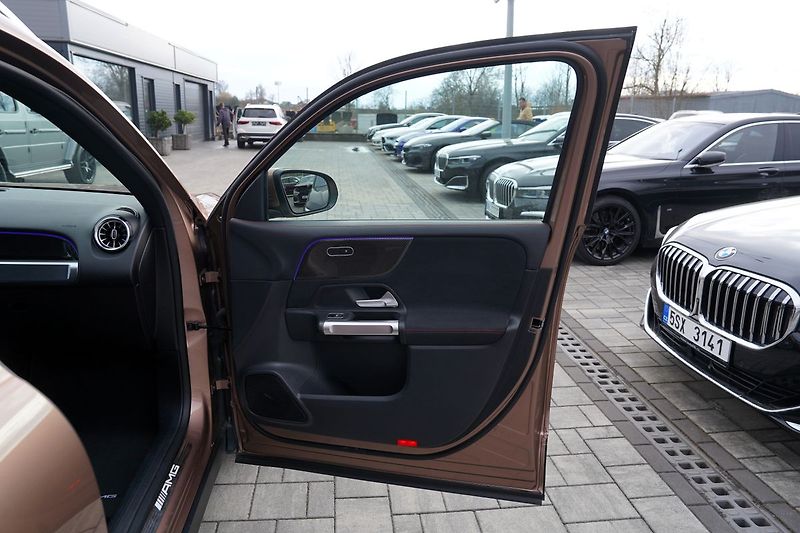 Mercedes-Benz GLB 35 AMG 4Matic/310 PS/ČR - fotka 20 z 44