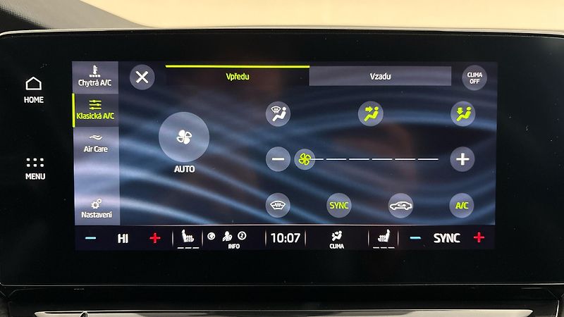 Škoda Octavia 2.0 TDI DSG 4x4 RS Combi - fotka 31 z 33