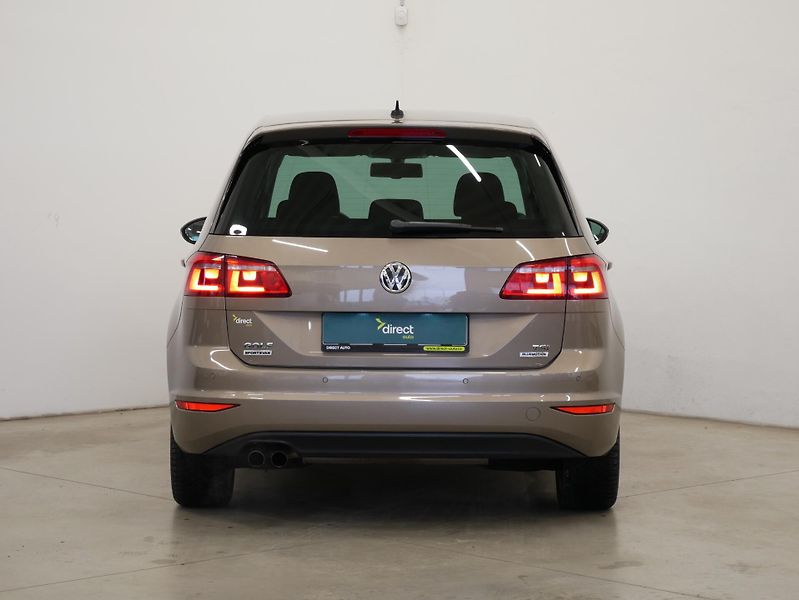 Volkswagen Golf Sportsvan - fotka 6 z 26