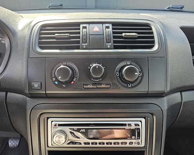 Škoda Fabia 1.2 44kW, KLIMA, REZERVACE - fotka 18 z 27
