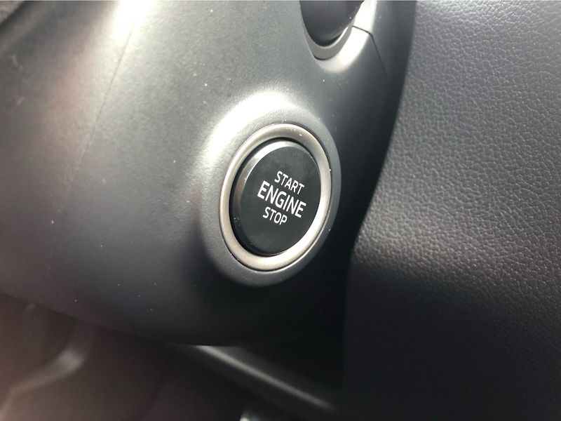 Škoda Fabia 1.0 MPi Selection - fotka 19 z 29