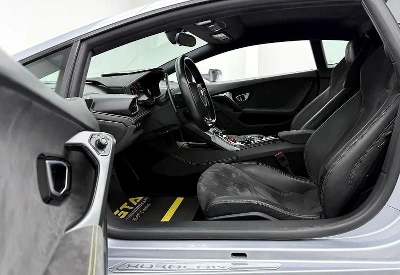 Lamborghini Huracán (2016) Zadokolka V10 - fotka 7 z 14
